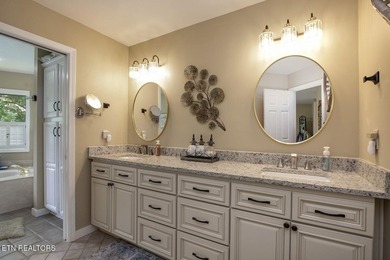 Beautifully updated ranch home where golf course views, lake - photo 34