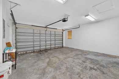 Welcome to this move-in-ready 3-bedroom, 2.5-bath home located - photo 36