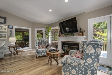 Beautifully updated ranch home where golf course views, lake - photo 43