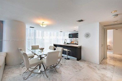 Luxury at *EPIC Residence*. Super bright Oversized Corner Unit
