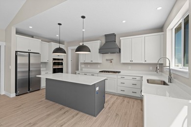 New construction by Arrow Ridge Homes in a great Payson location - photo 3