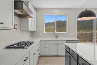 New construction by Arrow Ridge Homes in a great Payson location - photo 5
