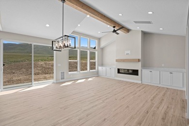 New construction by Arrow Ridge Homes in a great Payson location - photo 8