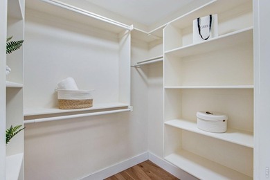 Experience contemporary downtown living at 204 Maple St, Unit - photo 27