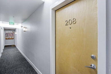 Experience contemporary downtown living at 204 Maple St, Unit - photo 29