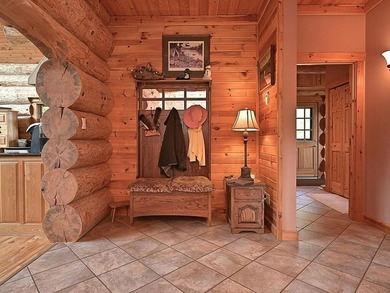 Breath taking beauty abounds with this private peninsula of 90 - photo 8