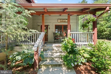 THIS INCREDIBLE LOG HOME HAS EVERYTHING! IT'S A 4BR 3.5 BATH - photo 8