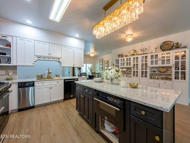 Welcome to this totally renovated, move-in ready 5 bedroom, 3 - photo 4