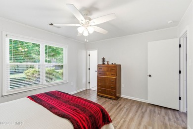 Nestled on a spacious corner lot in a private cul-de-sac, this - photo 31