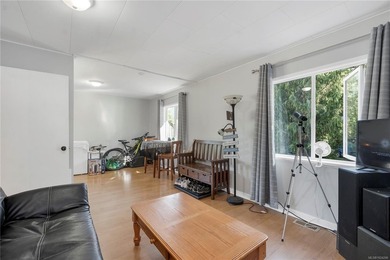 Legal Triplex w/ separate hydro meters plus a Rancher (SFD) on - photo 44