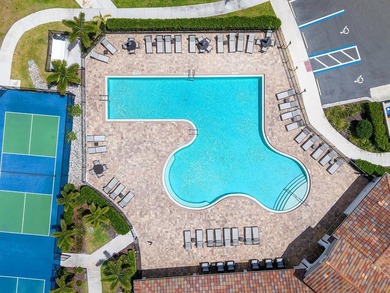 Enjoy morning light over the water, a peaceful poolside setting - photo 44