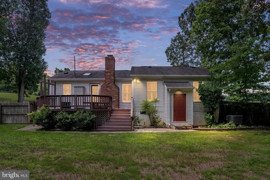 Welcome home to this charming 3-bedroom, 2-bath rambler situated - photo 3