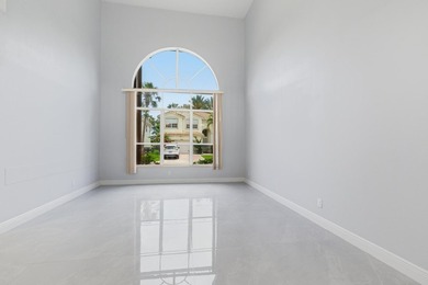 Immaculate, move-in ready 5-bed plus loft home on a prime corner - photo 5