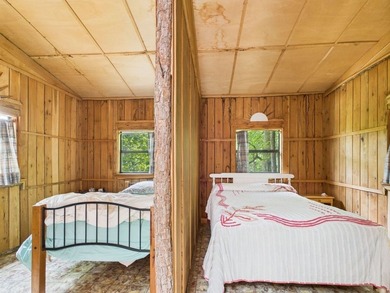 with 6 off-grid cabins, kitchen pavilion, & sauna. Redbud - photo 14