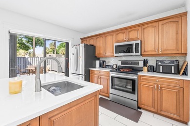Beautiful 2-bedroom, 2 full and 1 half-bath home in a tranquil - photo 14
