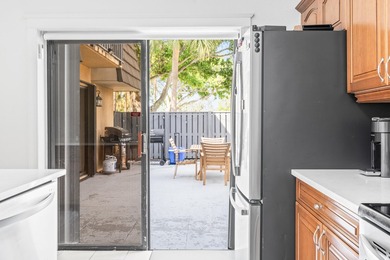 Beautiful 2-bedroom, 2 full and 1 half-bath home in a tranquil - photo 18