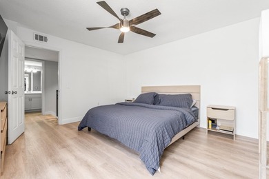 Beautiful 2-bedroom, 2 full and 1 half-bath home in a tranquil - photo 21
