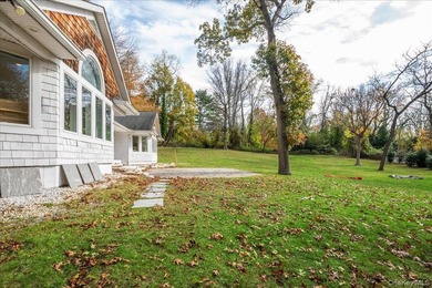 Experience true coastal elegance in this exceptional 4BR, 3BA - photo 24