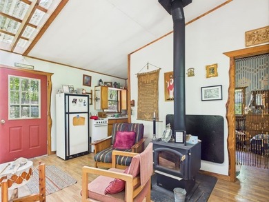 with 6 off-grid cabins, kitchen pavilion, & sauna. Redbud - photo 28