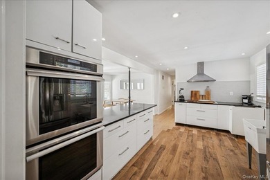 Experience true coastal elegance in this exceptional 4BR, 3BA - photo 36