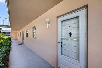 Welcome to this well-maintained one-bedroom, one-bathroom - photo 2