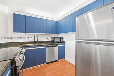 Bring your buyers to this bright, beautifully renovated 1 bed / - photo 10
