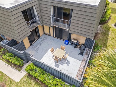 Beautiful 2-bedroom, 2 full and 1 half-bath home in a tranquil - photo 52