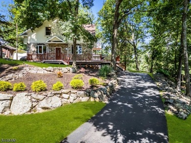 Space, sunlight and the Lake Hopatcong lifestyle come together - photo 8