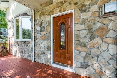 Space, sunlight and the Lake Hopatcong lifestyle come together - photo 9