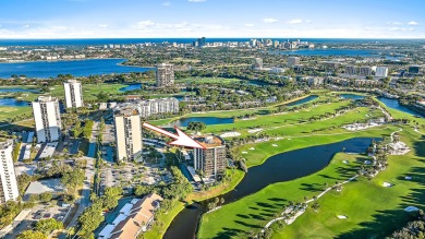 Lake Condo For Sale in West Palm Beach, Florida