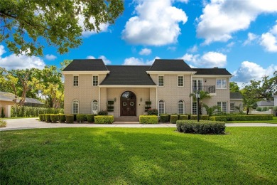 Lake Hollingsworth Home For Sale in Lakeland Florida