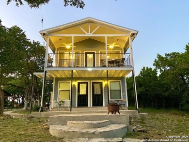 Lake Medina Home For Sale in Bandera Texas