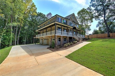 Welcome home to your gated retreat by the river! Luxury Living - photo 8