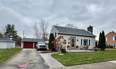 (private lake, pond, creek) Home For Sale in Troy Ohio