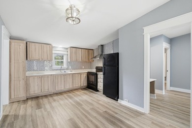 Welcome to 140 Palmetto Ave in Freeport! This beautifully - photo 11