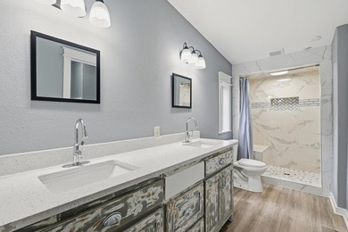 Welcome to 140 Palmetto Ave in Freeport! This beautifully - photo 18