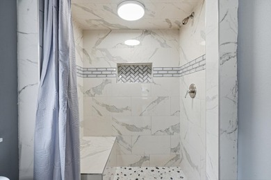 Welcome to 140 Palmetto Ave in Freeport! This beautifully - photo 19