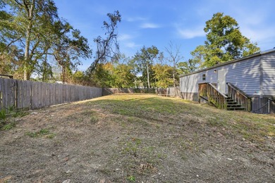 Welcome to 140 Palmetto Ave in Freeport! This beautifully - photo 29
