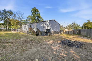 Welcome to 140 Palmetto Ave in Freeport! This beautifully - photo 30