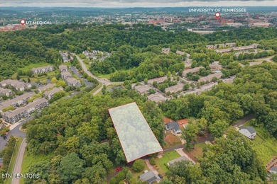 Vacant 0.27 -acre lot at 1215 Navy Dr SW offering a development - photo 1