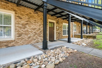 Secure housing before the fall semester! This first-floor - photo 6