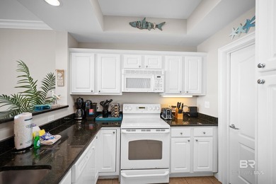 Enjoy easy coastal living in this well-maintained 1-bedroom - photo 13
