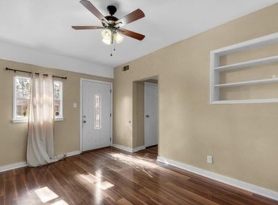Discover the perfect blend of comfort, character, and location - photo 14