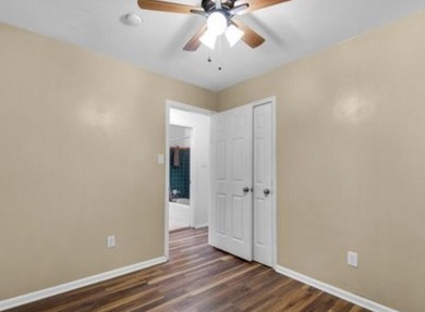 Discover the perfect blend of comfort, character, and location - photo 23
