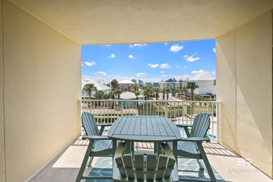 Enjoy easy coastal living in this well-maintained 1-bedroom - photo 32
