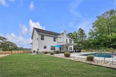 Rarely does a property offer the perfect balance of luxury - photo 3