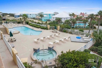 Enjoy easy coastal living in this well-maintained 1-bedroom - photo 47
