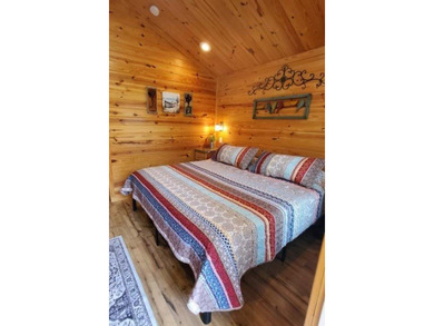 Adorable 1 bed/2 bath fully furnished Platinum Cottage - photo 5