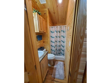 Adorable 1 bed/2 bath fully furnished Platinum Cottage - photo 6