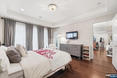 Welcome to Henley on Hudson, 150 Henley Place, Residence 210 - photo 13
